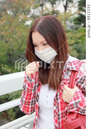 病気 病人 体調不良 (女性 風邪 インフルエンザ 予防 発熱 花粉症 pm2.5 食中毒) 8815293