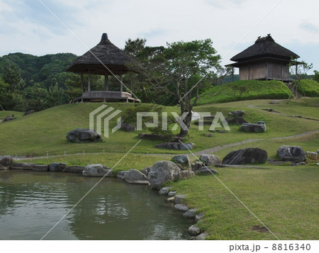 大名庭園 8816340