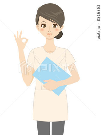 OKする女性スタッフ 8816363