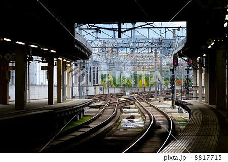 駅ホームからの風景 8817715