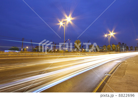 Traffic in city at night 8822696