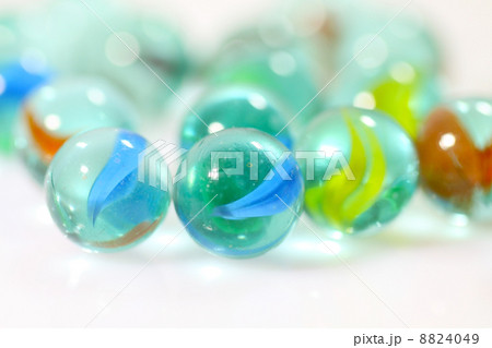 Chinese checkers 8824049