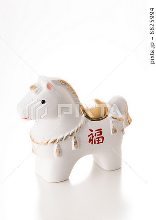 午の年賀素材(白バック) 午の年賀素材(白バック) 8825994