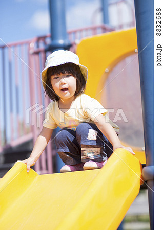 滑り台 8832688