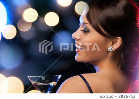 woman with cocktail 8836752