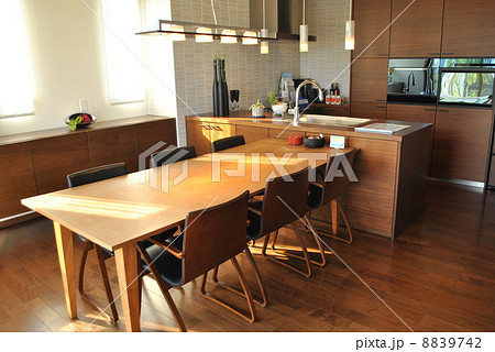 ダイニング 8839742