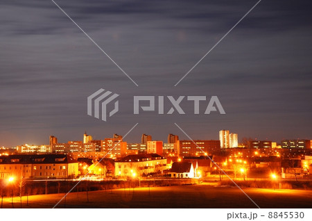 skyline at night 8845530