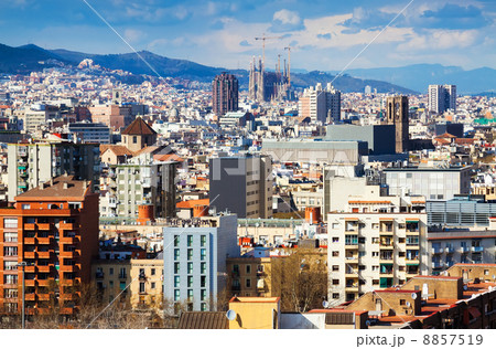 iew of Barcelona from Montjuic 8857519