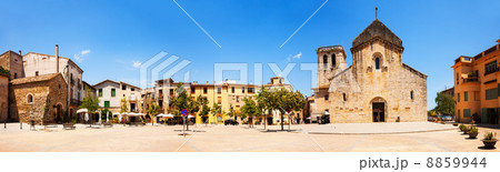 Panorama of Besalu. Church of Sant Pere 8859944