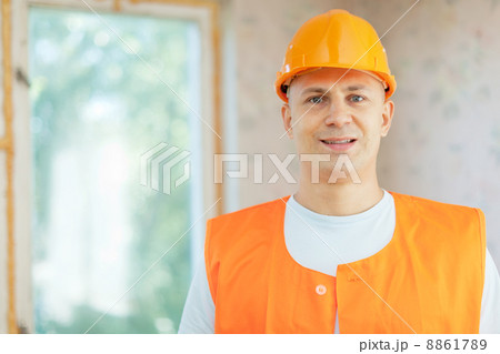 Portrait of builder 8861789