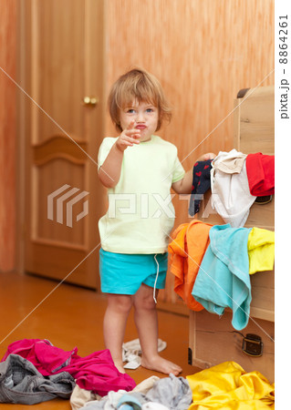 Baby girl chooses dress Baby girl chooses dress 8864261