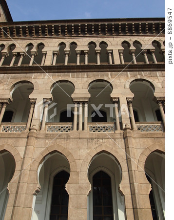 マレーシア 鉄道公社ビル 窓 マレーシア 鉄道公社ビル 窓 8869547