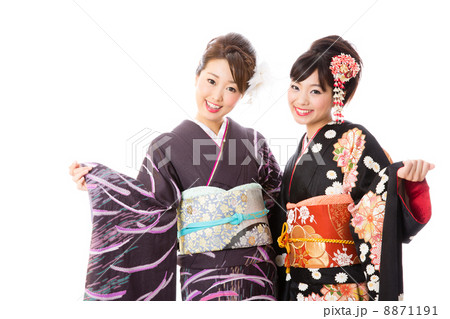 振袖を着た女性 8871191