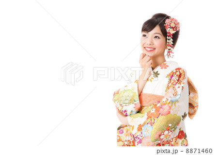 振袖を着た女性 8871460