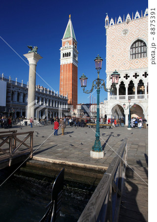 Famous Doge palace on St. Marks square in Venice, Italy 8875391