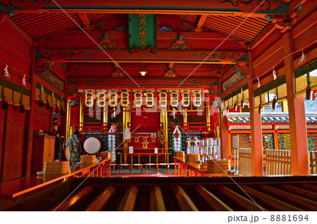 「伊佐爾波(いさにわ)神社」の社殿（愛媛県松山市桜谷町） 8881694