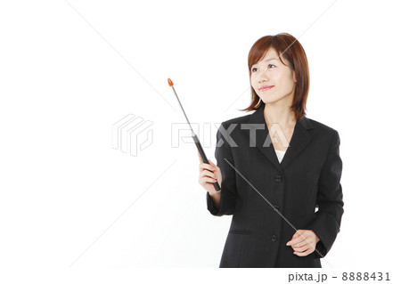 進行役の女性 進行役の女性 8888431