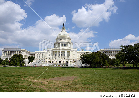 アメリカ　ワシントン　国会議事堂 8891232
