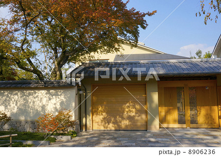 和の門構え 8906236