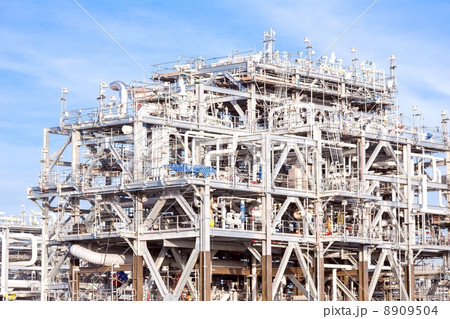 LNG Refinery Factory 8909504