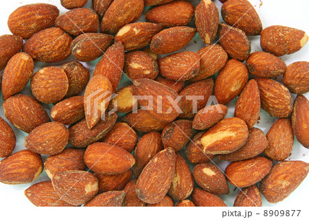 Almond Almond 8909877