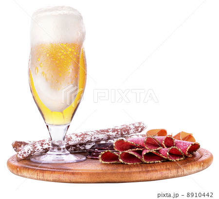 various types of sausages and beer various types of sausages and beer 8910442
