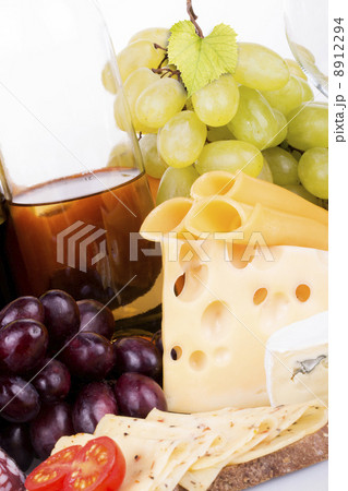 grapes and cheese macro background 8912294