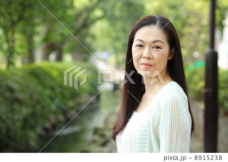 中年女性 中年女性 8915238
