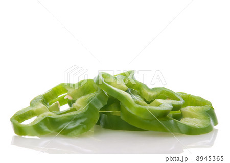 Sliced green pepper Sliced green pepper 8945365