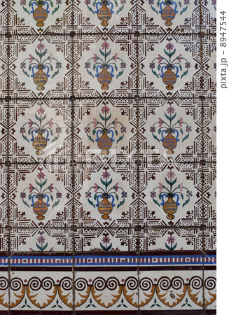 Portuguese glazed tiles 195 Portuguese glazed tiles 195 8947544