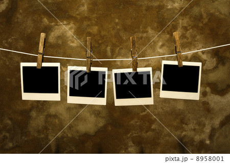 classic old polaroid photo with grunge background 8958001