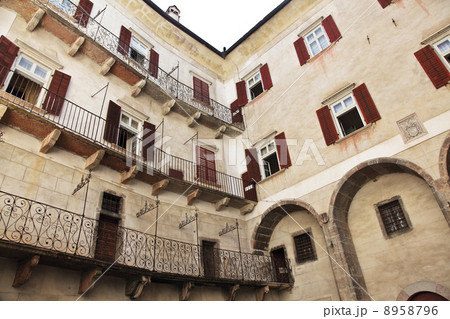 castel thun inside view 8958796