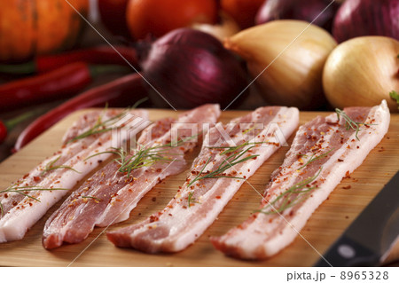 raw meat raw meat 8965328