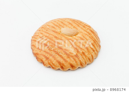cookie with almond cookie with almond 8968174