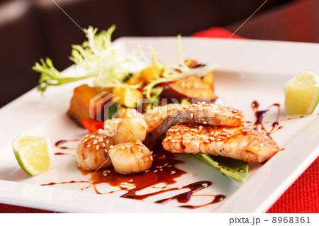 seafood plate seafood plate 8968361