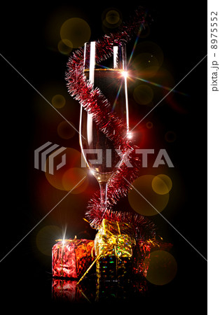 Champagne and gifts 8975552