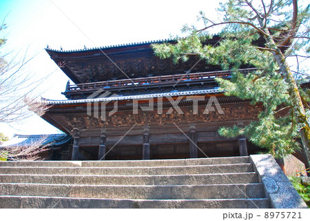 南禅寺の三門（京都市左京区南禅寺福地町） 8975721
