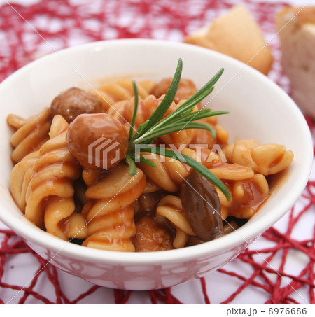 Pasta with meatballs 8976686