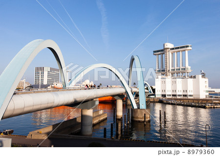 名古屋港 8979360