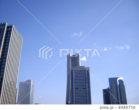 横浜みなとみらいの高層ビル 横浜みなとみらいの高層ビル 8980756