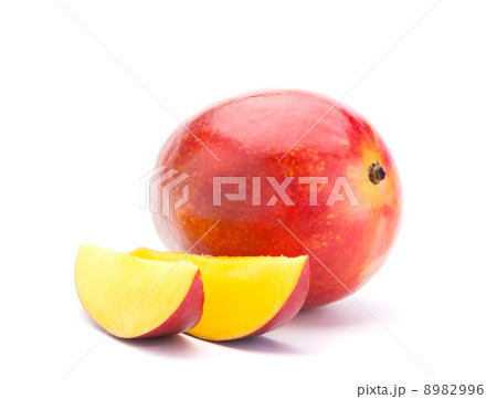 ripe mango 8982996