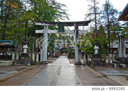上杉神社の「鳥居」(米沢城址内/山形県米沢市丸の内) 上杉神社の「鳥居」(米沢城址内/山形県米沢市丸の内) 8983280