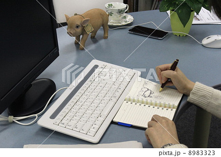 女性オペレーター 8983323