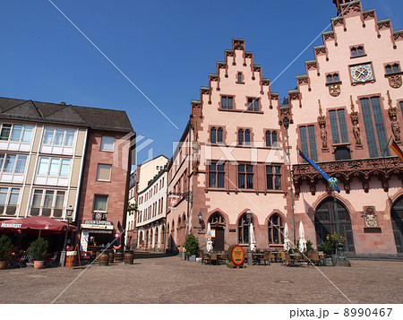 フランクフルト・レーマー広場（ドイツ） 8990467