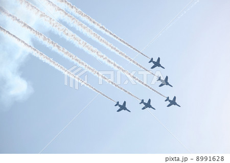 ブルーインパルス　戦闘機　航空ショー 8991628