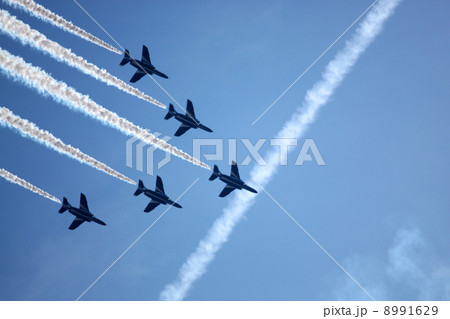 ブルーインパルス　戦闘機　航空ショー 8991629