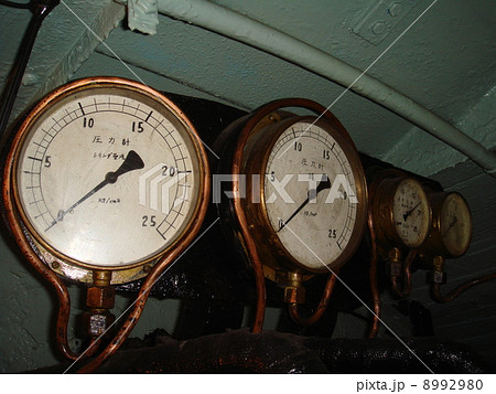 蒸気機関車の圧力計の写真素材 [8992980] - PIXTA