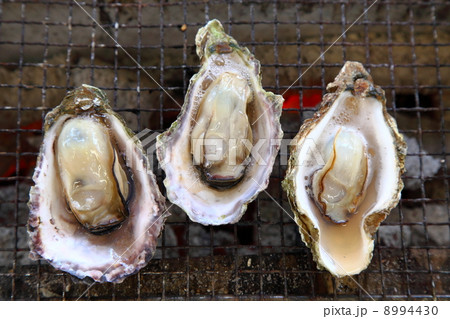 殻付焼き牡蠣 8994430