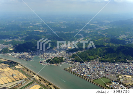 笠岡市街を空撮 8998736