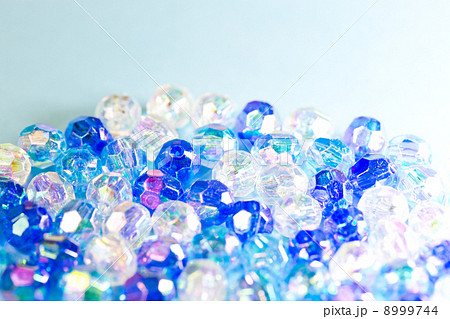 青のビーズ 青のビーズ 8999744